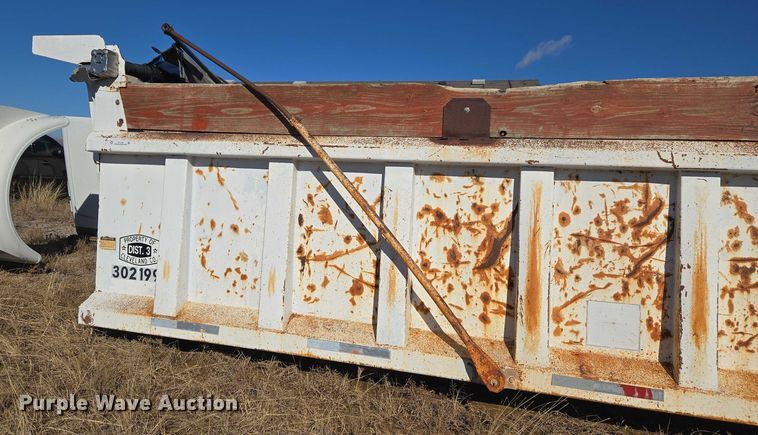 image for item ET1135 McClain Galion 502F dump bed