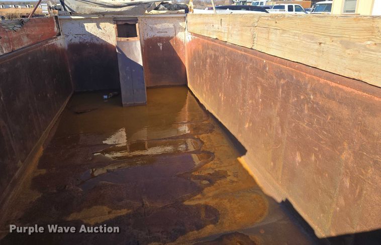 image for item ET1135 McClain Galion 502F dump bed