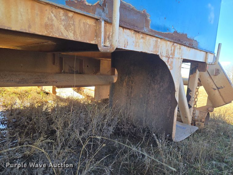 image for item ET1139 Tank bed