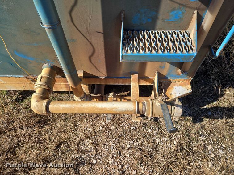 image for item ET1139 Tank bed