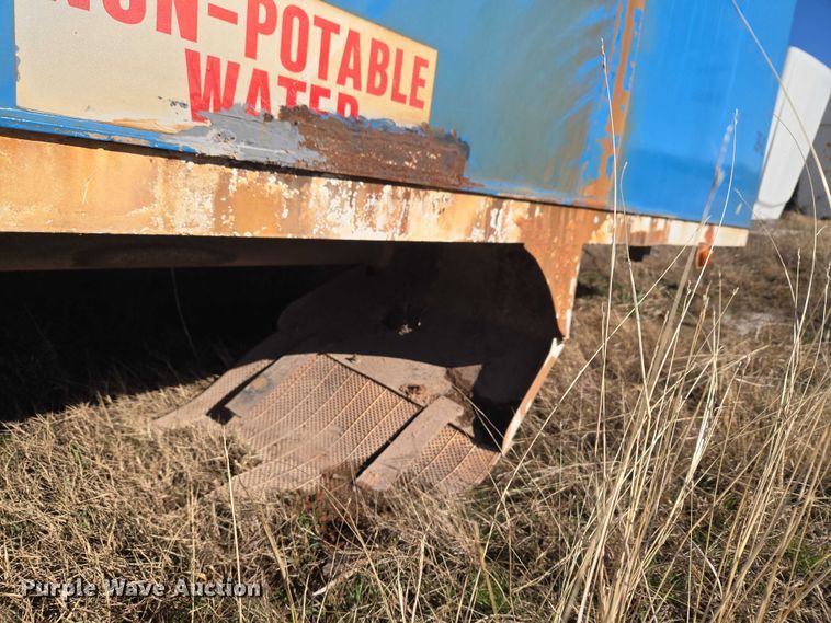 image for item ET1139 Tank bed