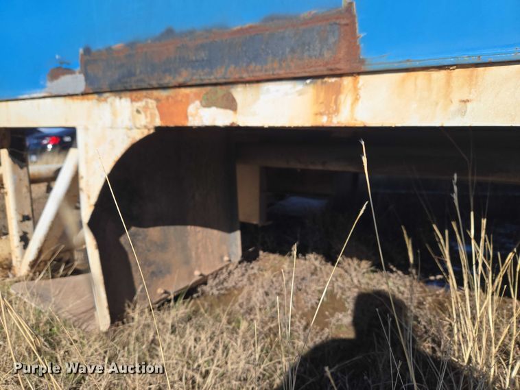 image for item ET1139 Tank bed