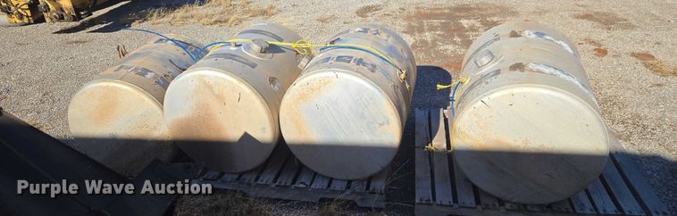 image for item ET1145 (4) Freightliner diesel fuel tanks