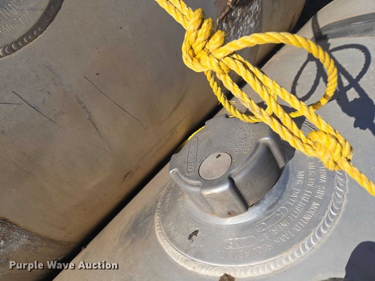 image for item ET1145 (4) Freightliner diesel fuel tanks