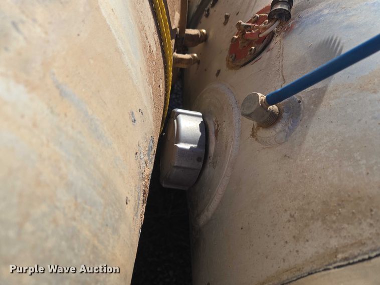 image for item ET1145 (4) Freightliner diesel fuel tanks