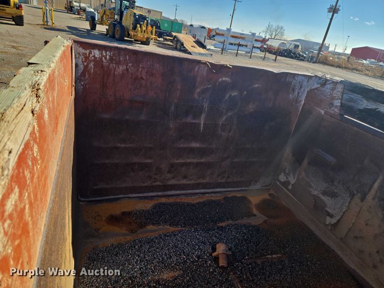 image for item ET1146 McClain Galion 502F dump bed