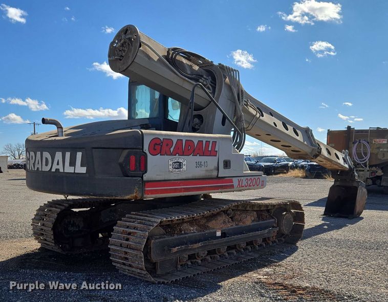 image for item ET1149 Gradall XL3200 II excavator