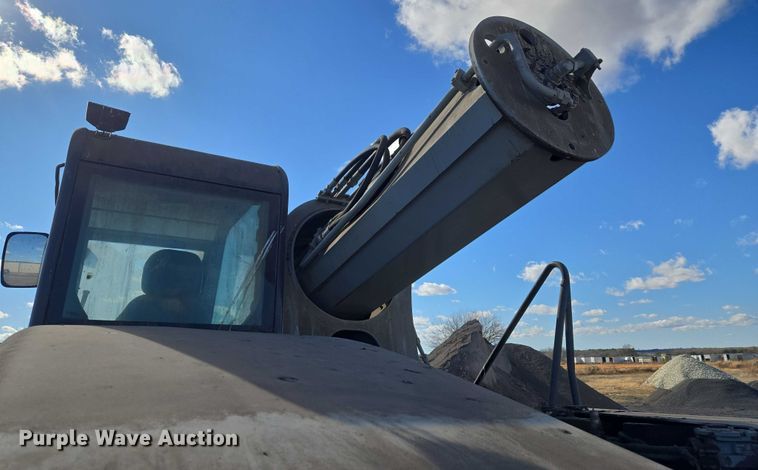 image for item ET1149 Gradall XL3200 II excavator