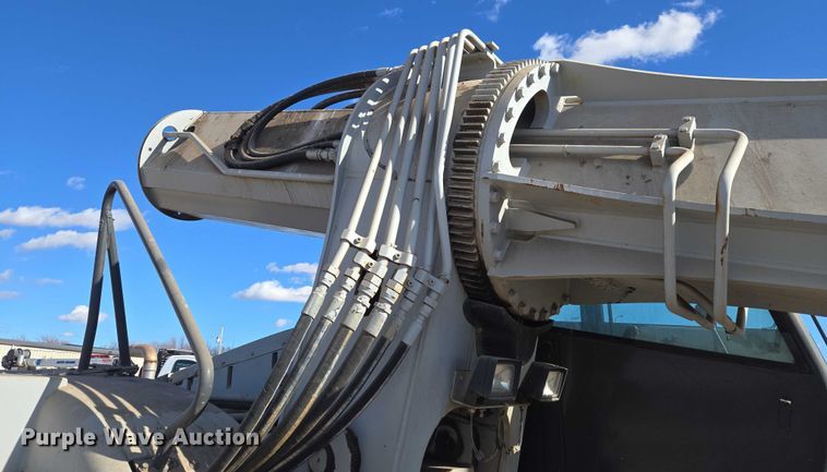 image for item ET1149 Gradall XL3200 II excavator