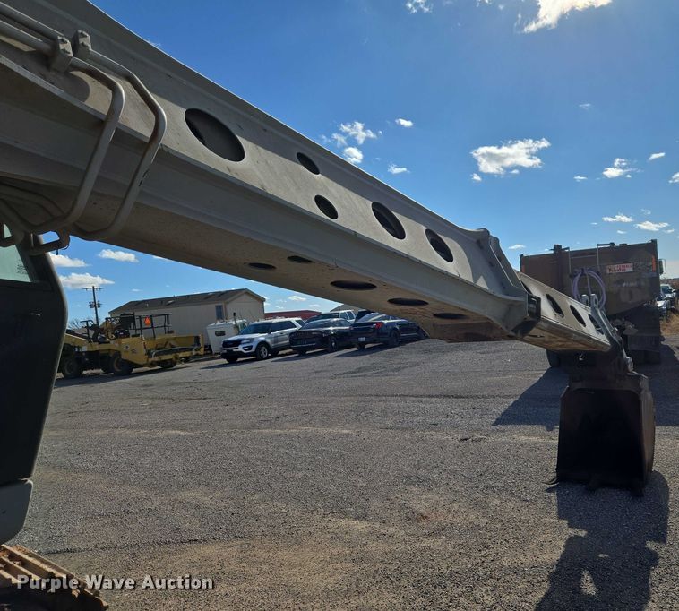 image for item ET1149 Gradall XL3200 II excavator