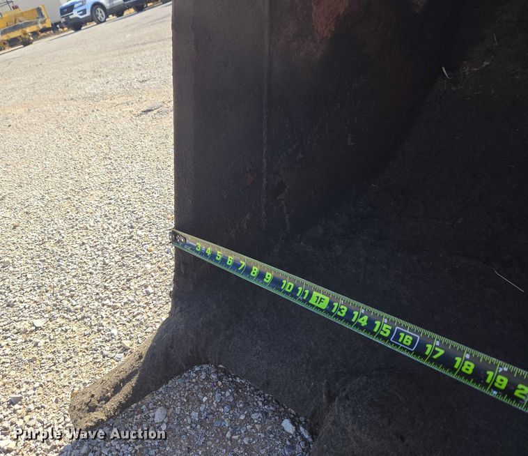 image for item ET1149 Gradall XL3200 II excavator