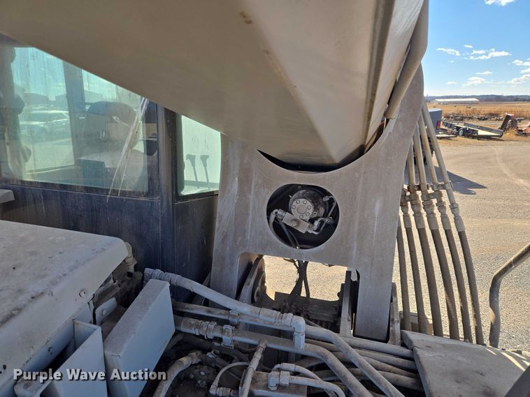 image for item ET1149 Gradall XL3200 II excavator