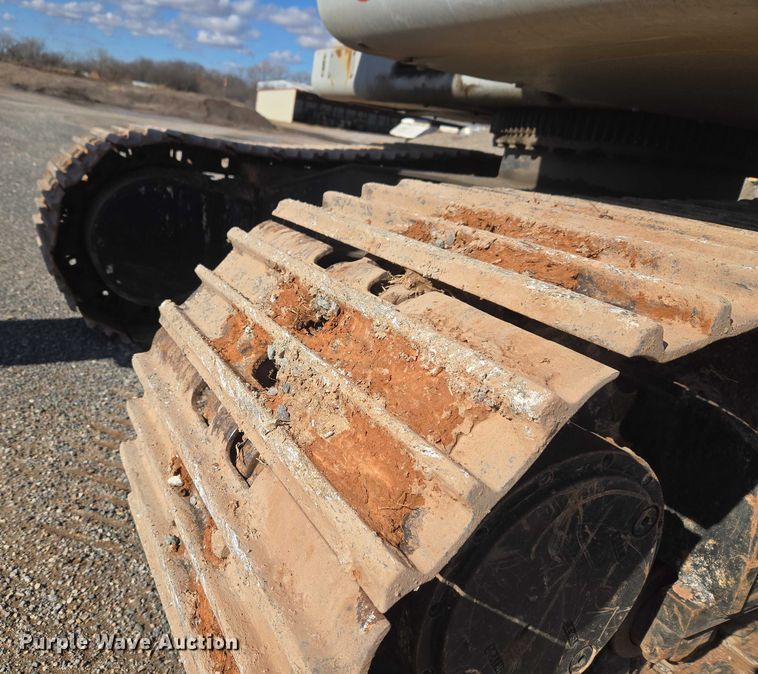 image for item ET1149 Gradall XL3200 II excavator