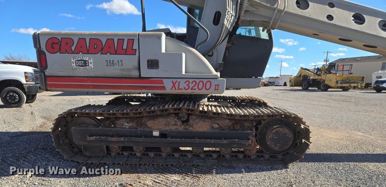 image for item ET1149 Gradall XL3200 II excavator