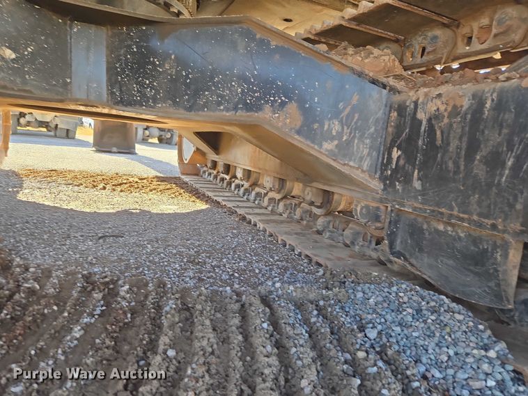 image for item ET1149 Gradall XL3200 II excavator