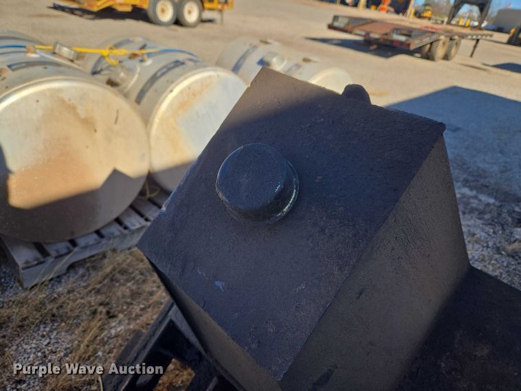 image for item ET1150 Commercial Hydraulics dump bed ram