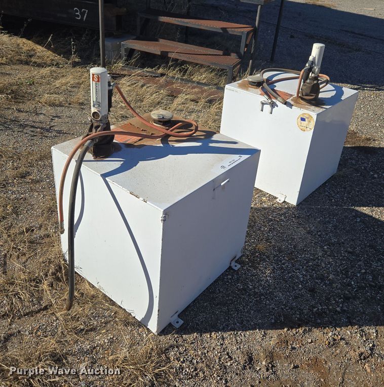 image for item ET1151 (2) oil tanks