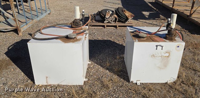 image for item ET1151 (2) oil tanks