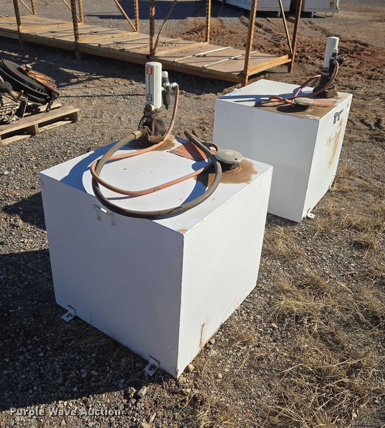 image for item ET1151 (2) oil tanks