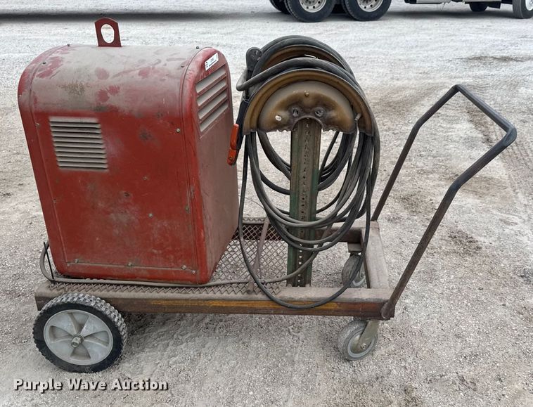 image for item ET4061 Lincoln 250-250 welder