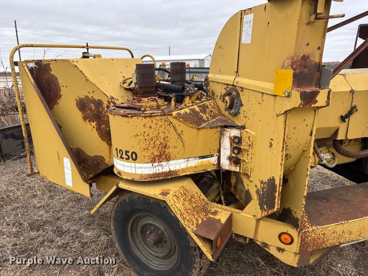 image for item ET4067 Vermeer 1250 Wood chipper