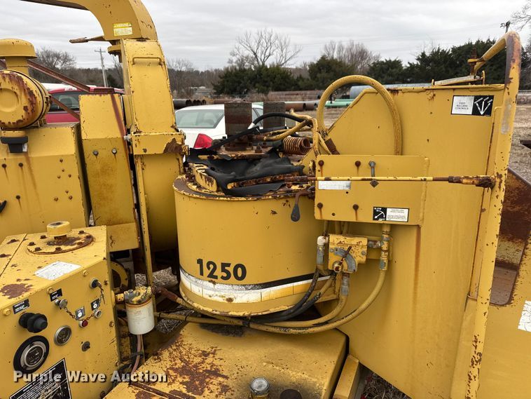 image for item ET4067 Vermeer 1250 Wood chipper