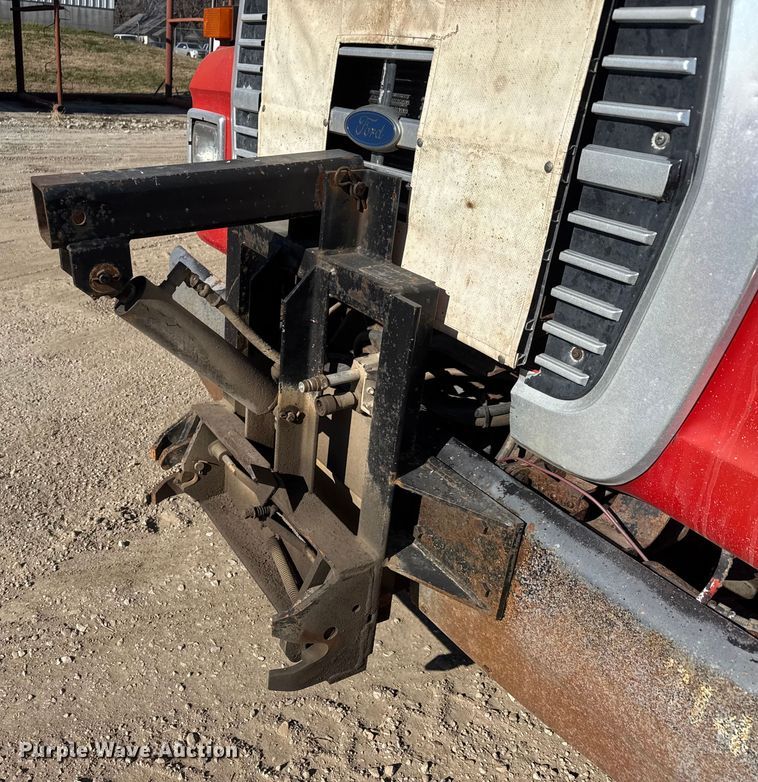 image for item ET4069 1989 Ford L8000 dump truck