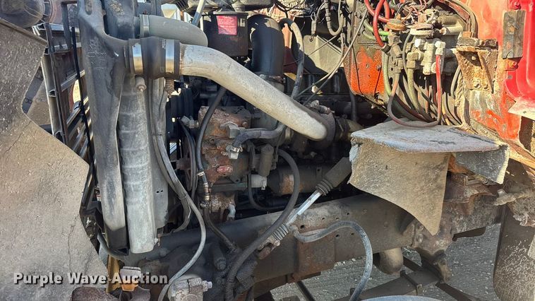 image for item ET4069 1989 Ford L8000 dump truck