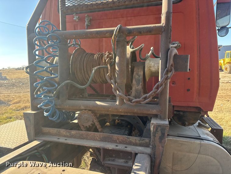 image for item ET4070 1978 Ford 8000 semi truck