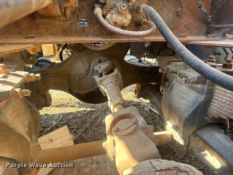 image for item ET4070 1978 Ford 8000 semi truck