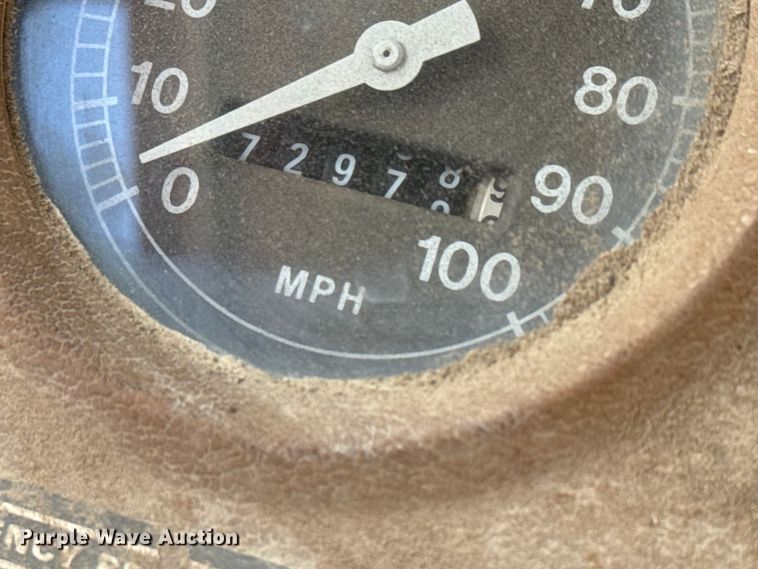 image for item ET4070 1978 Ford 8000 semi truck