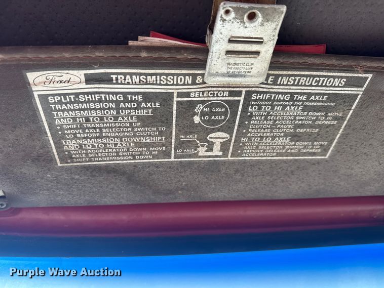 image for item ET4070 1978 Ford 8000 semi truck