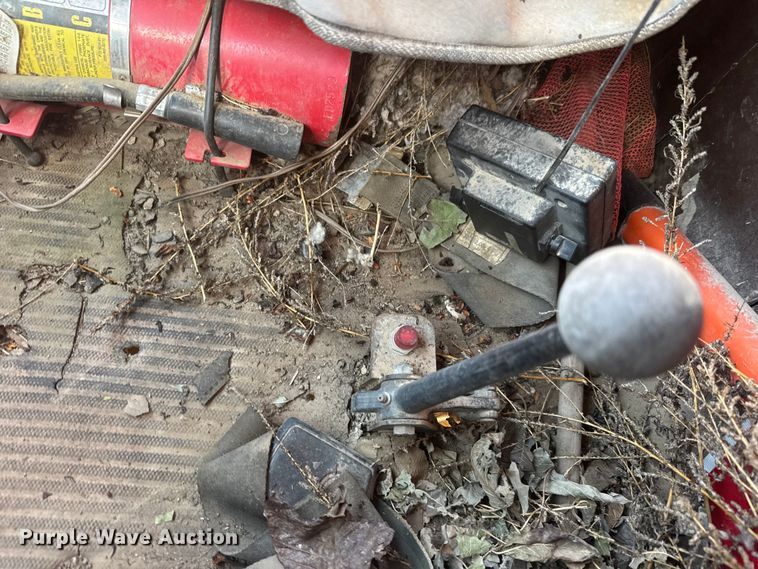 image for item ET4070 1978 Ford 8000 semi truck