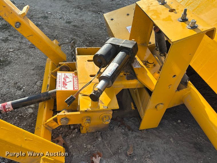 image for item ET4075 M-B Company Inc. MLT broom