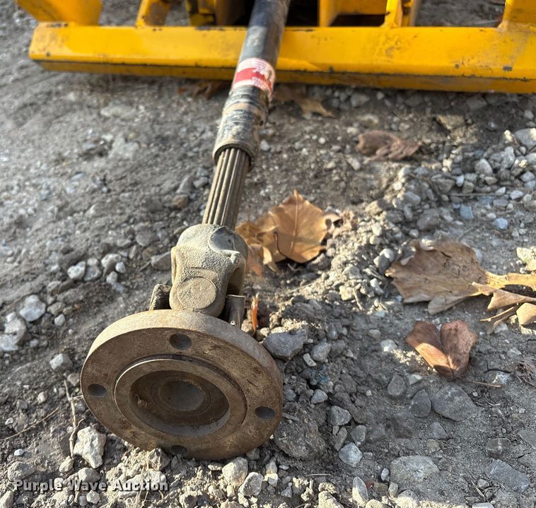 image for item ET4075 M-B Company Inc. MLT broom