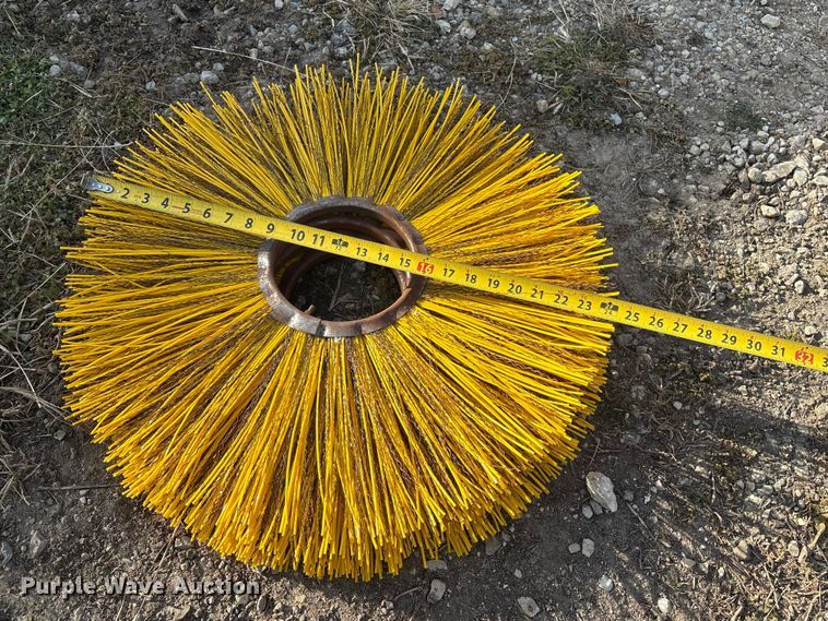 image for item ET4075 M-B Company Inc. MLT broom