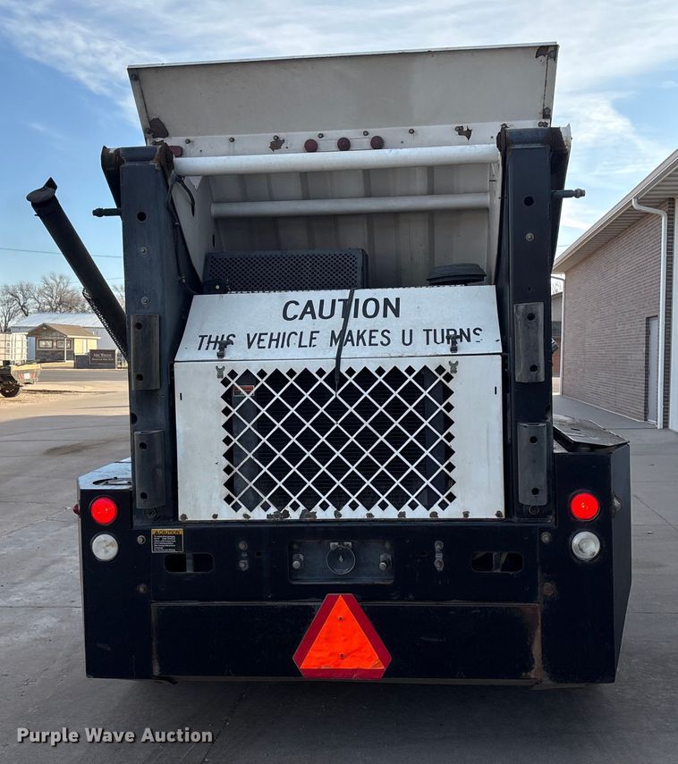 image for item ET4076 1995 Johnston V3000 SP sweeper