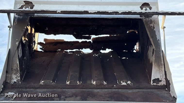 image for item ET4076 1995 Johnston V3000 SP sweeper