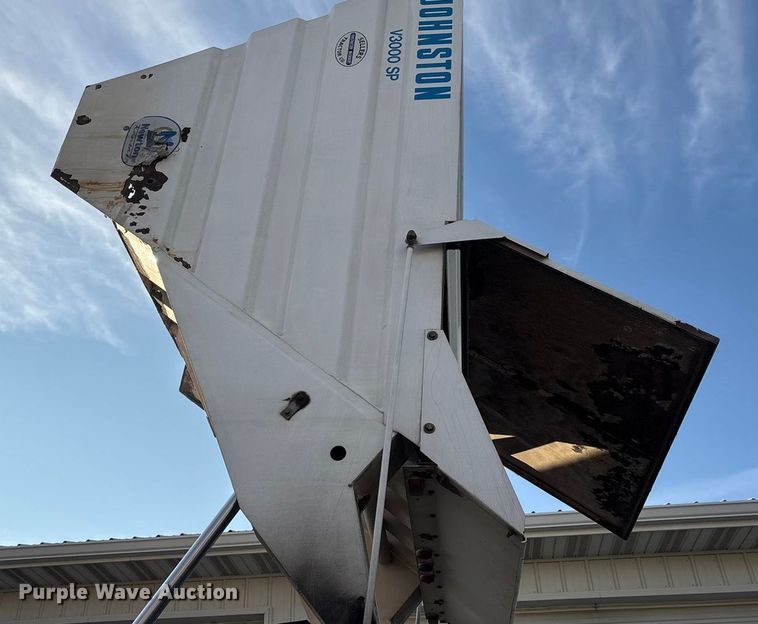 image for item ET4076 1995 Johnston V3000 SP sweeper