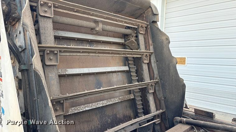 image for item ET4076 1995 Johnston V3000 SP sweeper