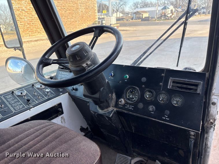 image for item ET4076 1995 Johnston V3000 SP sweeper