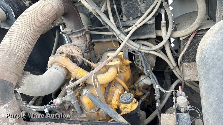 image for item ET4076 1995 Johnston V3000 SP sweeper