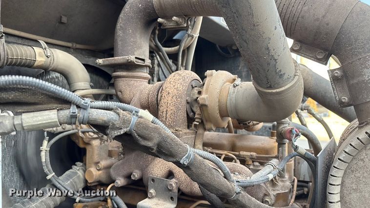 image for item ET4076 1995 Johnston V3000 SP sweeper