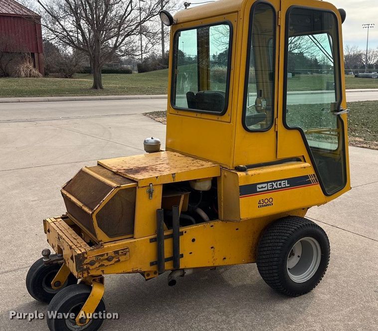 image for item ET4078 Excel 4300 Hustler lawn mower