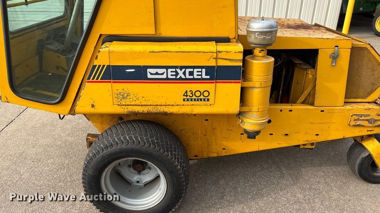 image for item ET4078 Excel 4300 Hustler lawn mower