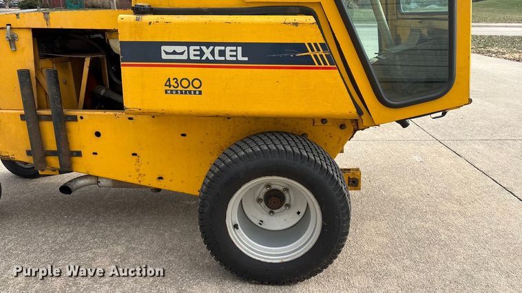 image for item ET4078 Excel 4300 Hustler lawn mower
