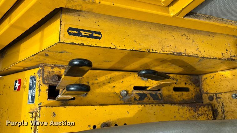 image for item ET4078 Excel 4300 Hustler lawn mower