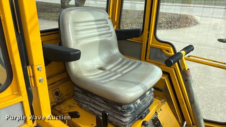 image for item ET4078 Excel 4300 Hustler lawn mower