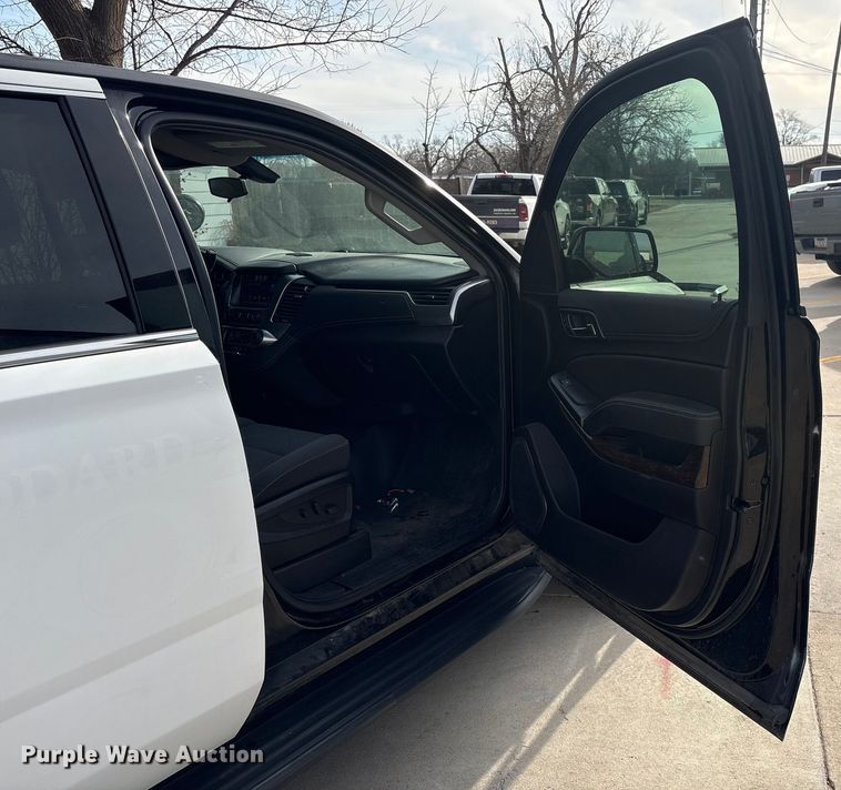 image for item ET4080 2019 Chevrolet Tahoe Police SUV