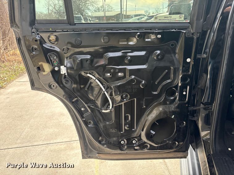 image for item ET4080 2019 Chevrolet Tahoe Police SUV